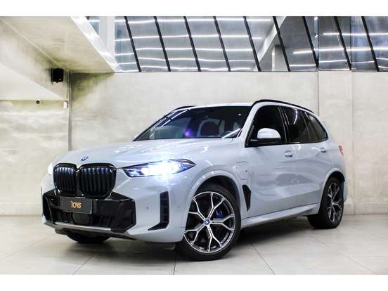 BMW-X5-3.0 I6 TURBO HÍBRIDO XDRIVE50E M SPORT AUTOMÁTICO BMW-X5-2023