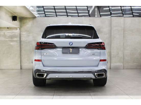 BMW-X5-2023
