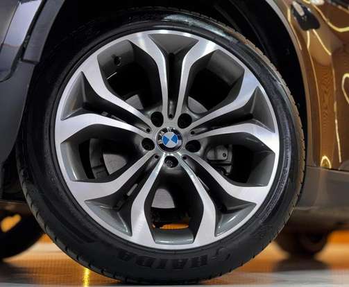 BMW-X6-2013