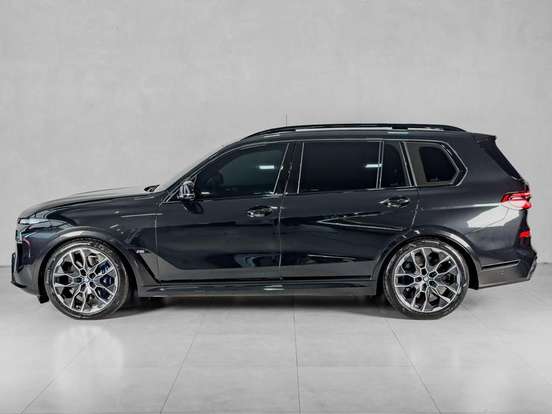 BMW-X7-4.4 V8 GASOLINA M60i STEPTRONIC BMW-X7-2024