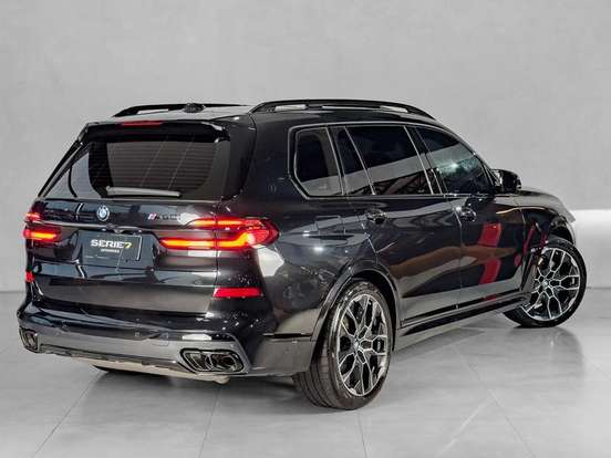 BMW-X7-4.4 V8 GASOLINA M60i STEPTRONIC BMW-X7-2024