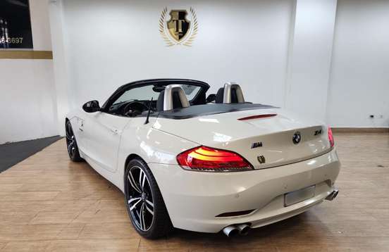 BMW-Z4-2.5 I6 GASOLINA SDRIVE23I AUTOMÁTICO BMW-Z4-2010