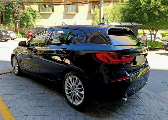 BMW-118i-2019