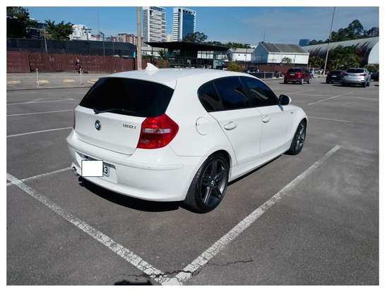 BMW-120i-2.0 TOP HATCH 16V GASOLINA 4P AUTOMÁTICO BMW-120i-2011