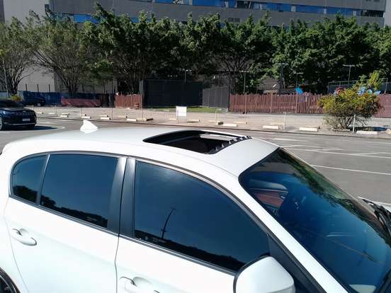 BMW-120i-2.0 TOP HATCH 16V GASOLINA 4P AUTOMÁTICO BMW-120i-2011