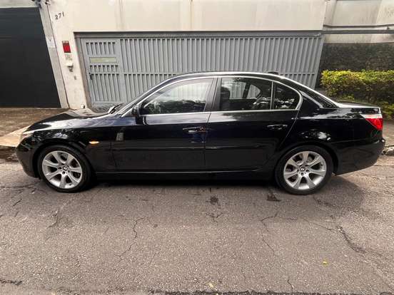 BMW-550i-2007
