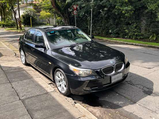 BMW-550i-2007