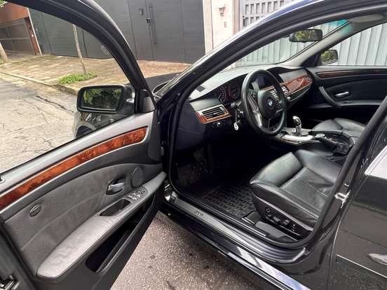 BMW-550i-4.8 SECURITY V8 32V GASOLINA 4P AUTOMÁTICO BMW-550i-2007