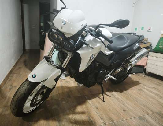 BMW-F 800 R-2012