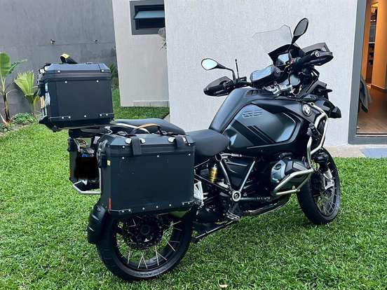 BMW-R 1250 GS ADVENTURE PREMIUM TRIPLE BLACK BMW-R 1250 GS ADVENTURE PREMIUM TRIPLE BLACK-2022