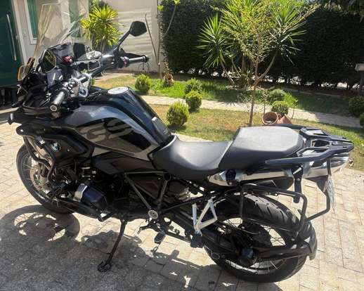 BMW-R 1250 GS PREMIUM TRIPLE BLACK BMW-R 1250 GS PREMIUM TRIPLE BLACK-2023