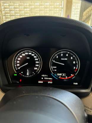 BMW-X1-2022