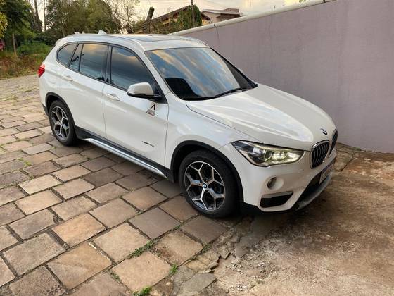 BMW X1 2.0 16V TURBO ACTIVEFLEX SDRIVE20I X-LINE 4P AUTOMÁTICO