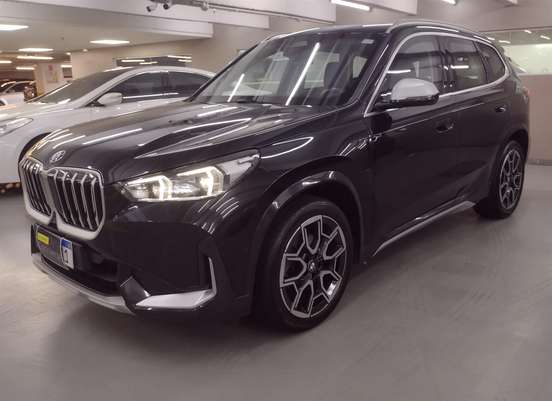 BMW-X1-2022