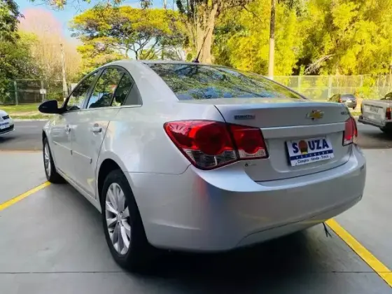 CHEVROLET CRUZE 1.8 LT 16V FLEX 4P AUTOMÁTICO