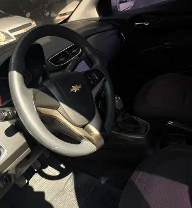 CHEVROLET-ONIX-2016