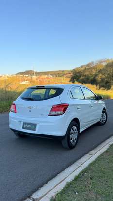 CHEVROLET-ONIX-1.0 MPFI LT 8V FLEX 4P MANUAL CHEVROLET-ONIX-2013