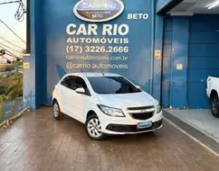 CHEVROLET ONIX 1.4 MPFI LT 8V FLEX 4P MANUAL CHEVROLET ONIX 1.4 MPFI LT 8V FLEX 4P MANUAL