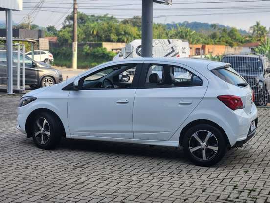 CHEVROLET-ONIX-2017