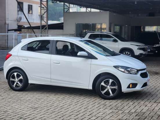 CHEVROLET-ONIX-2017