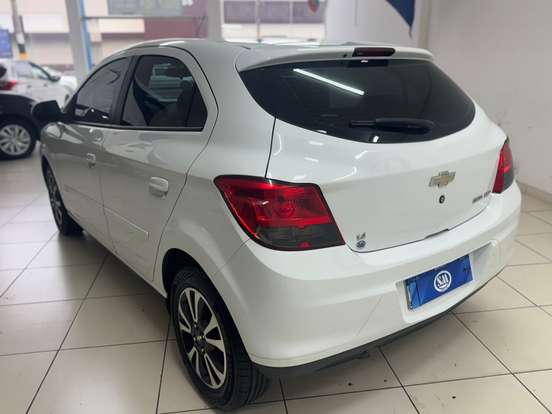 CHEVROLET-ONIX-2013