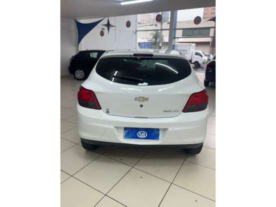 CHEVROLET-ONIX-2013