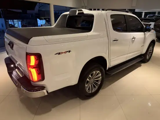 CHEVROLET-S10-2.8 16V TURBO DIESEL HIGH COUNTRY CD 4X4 AUTOMÁTICO CHEVROLET-S10-2025