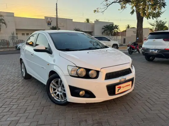 CHEVROLET SONIC 1.6 LTZ SEDAN 16V FLEX 4P AUTOMÁTICO CHEVROLET SONIC 1.6 LTZ SEDAN 16V FLEX 4P AUTOMÁTICO