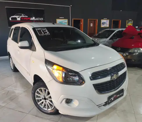 CHEVROLET SPIN 1.8 LT 8V FLEX 4P AUTOMÁTICO CHEVROLET SPIN 1.8 LT 8V FLEX 4P AUTOMÁTICO