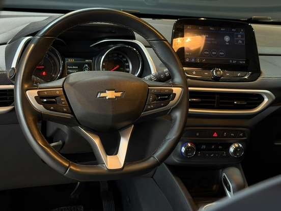 CHEVROLET-TRACKER-2025
