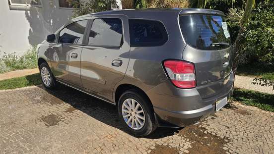 CHEVROLET-SPIN-1.8 LT 8V FLEX 4P AUTOMÁTICO CHEVROLET-SPIN-2013