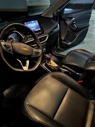 CHEVROLET-TRACKER-2023