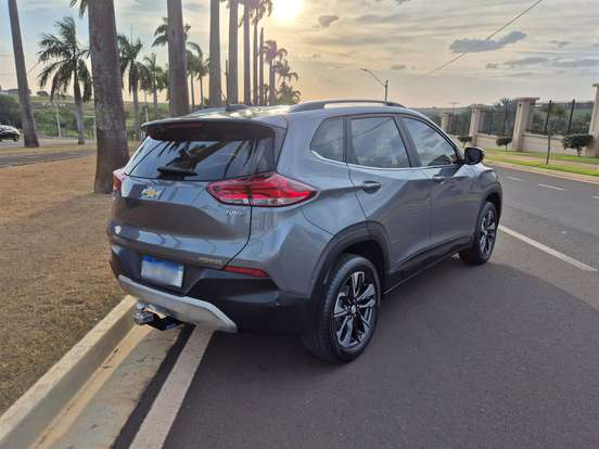 CHEVROLET-TRACKER-2021