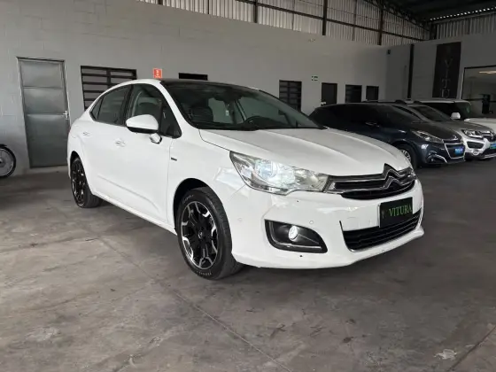 CITROËN C4 LOUNGE 1.6 EXCLUSIVE 16V TURBO GASOLINA 4P AUTOMÁTICO CITROËN C4 LOUNGE 1.6 EXCLUSIVE 16V TURBO GASOLINA 4P AUTOMÁTICO