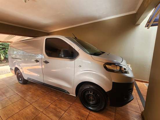 CITROËN-JUMPY-2021
