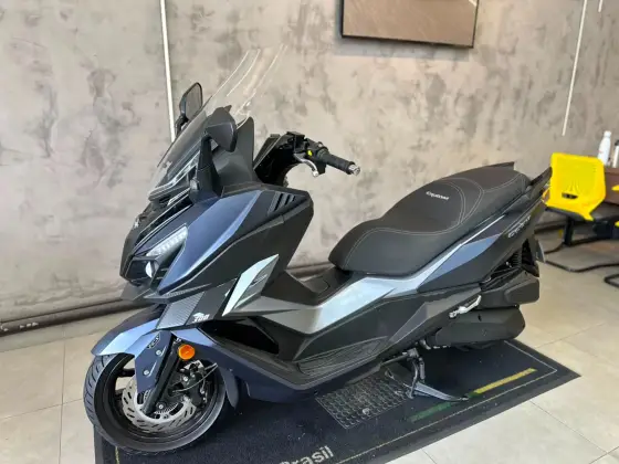DAFRA CRUISYM 300 