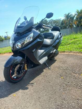 DAFRA MAXSYM 400i 
