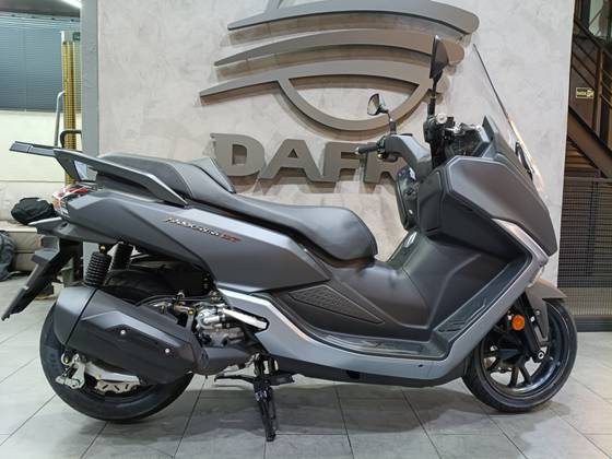 DAFRA MAXSYM 400 GT 