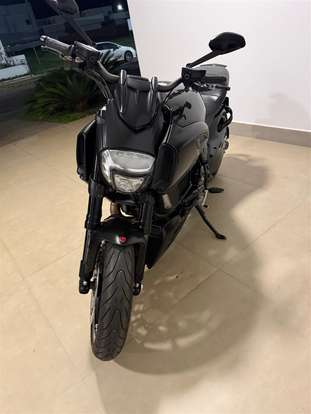 DUCATI-DIAVEL DARK-2015
