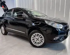 FIAT GRAND SIENA 1.6 MPI ESSENCE 16V FLEX 4P MANUAL FIAT GRAND SIENA 1.6 MPI ESSENCE 16V FLEX 4P MANUAL