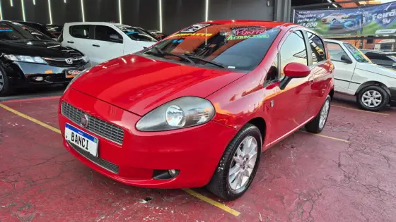 FIAT PUNTO 1.4 ATTRACTIVE ITALIA 8V FLEX 4P MANUAL FIAT PUNTO 1.4 ATTRACTIVE ITALIA 8V FLEX 4P MANUAL