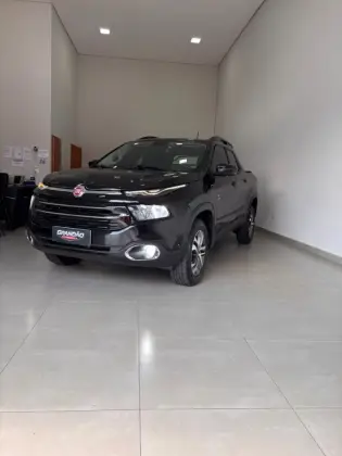 FIAT TORO 2.4 16V MULTIAIR FLEX FREEDOM AT9 FIAT TORO 2.4 16V MULTIAIR FLEX FREEDOM AT9