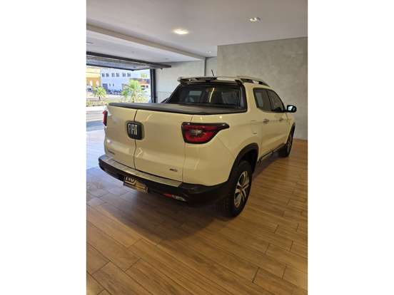 FIAT-TORO-2017