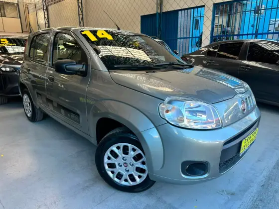 FIAT UNO 1.0 EVO VIVACE 8V FLEX 4P MANUAL