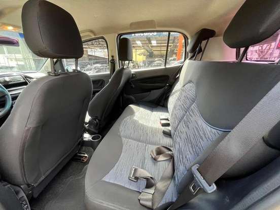 FIAT-UNO-2015