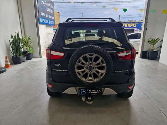 FORD-ECOSPORT-2016
