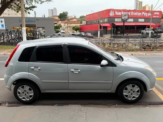 FORD-FIESTA-2009