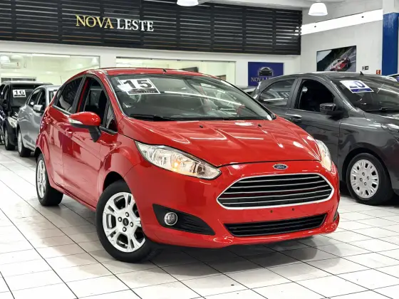FORD FIESTA 1.6 SE HATCH 16V FLEX 4P POWERSHIFT