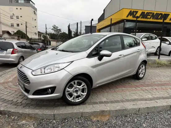 FORD-FIESTA-2014