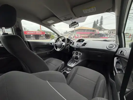 FORD-FIESTA-2014